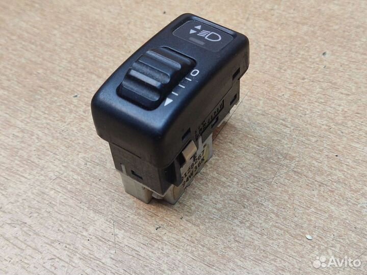 Кнопка корректора фар, Volvo 960