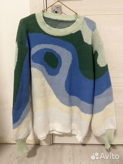 Женский теплый свитер