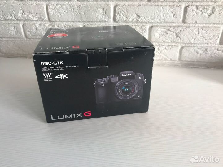 Беззеркальная камера Panasonic Lumix DMC-G7K Kit