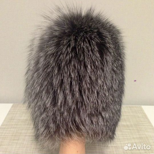 Новая шапка из меха чернобурки