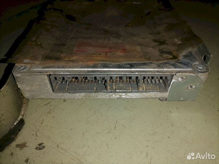 Блок управления двигателем 89661-2B330 Toyota Cari