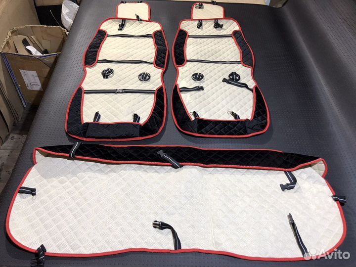 Накидки на сидения универсальные. Комплект