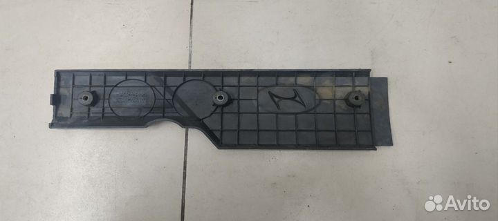 Накладка декоративная на двигатель Hyundai Accent