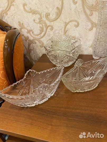 Хрустальные рюмки, стаканы, кружки, вазы