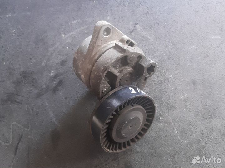 Ролик натяжной Kia Carnival 2.9 crdi J3