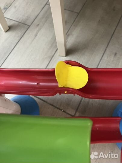 Музыкальный замок с шариками