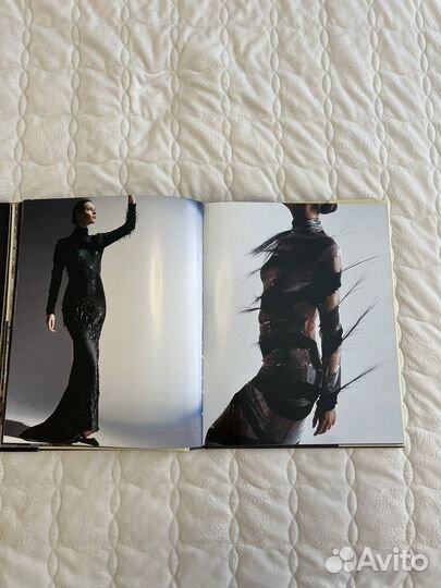 Альбом Валентин Юдашкин