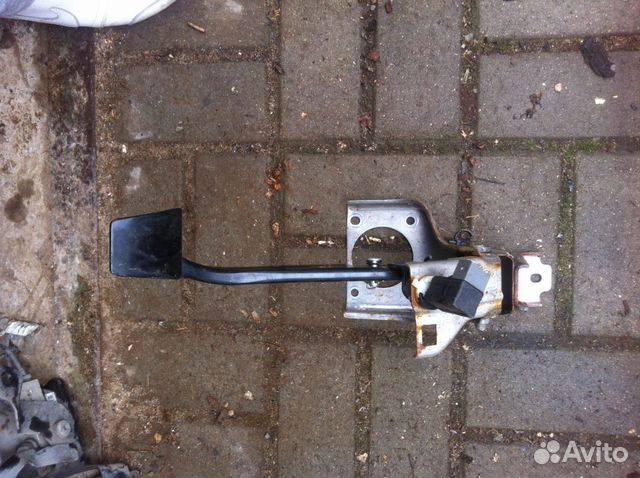 Педаль сцепления Хендай Солярис Solaris