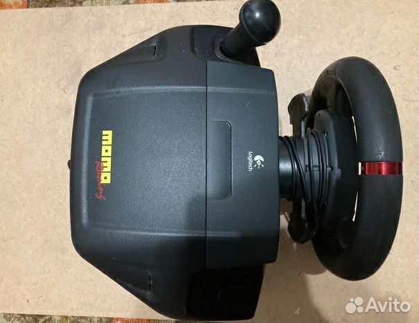 Игровой руль logitech momo racing