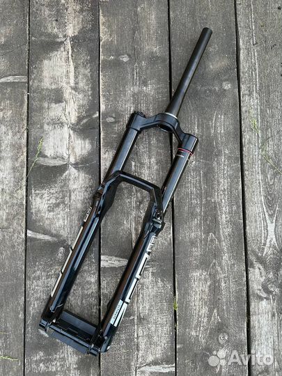 Вилка RockShox Zeb Ultimate 29 180 мм