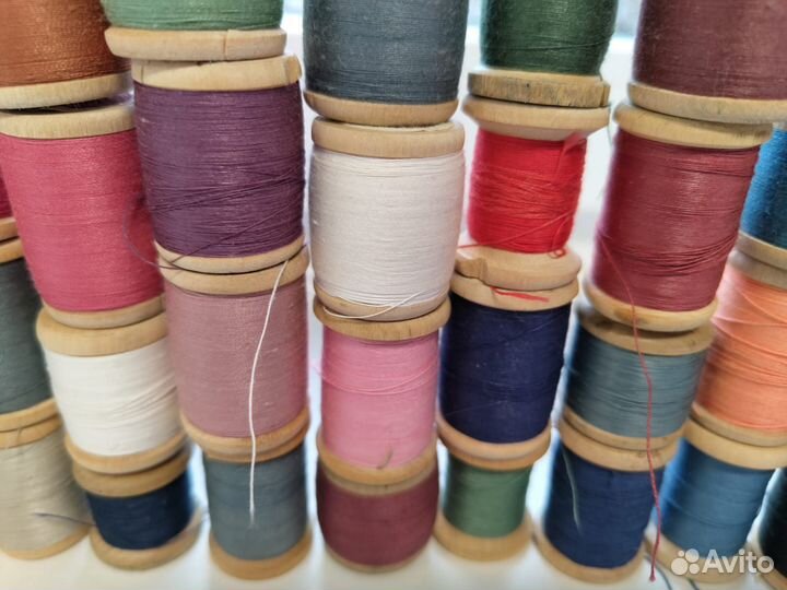Нитки СССР на деревянной катушке