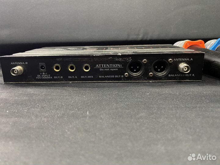 Радиомикрофоны Enbao SG-922