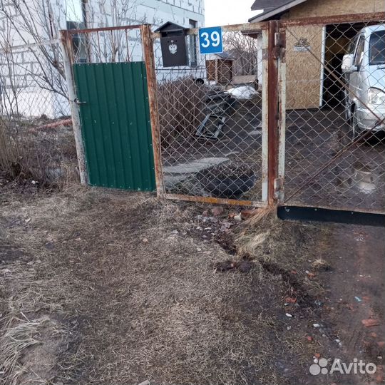 Забор с распашными воротами, и колиткой