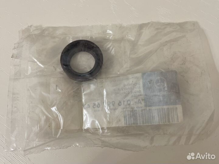 Сальник рулевой рейки A0169976547