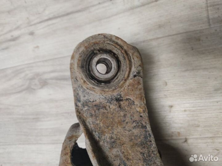 Рычаг нижний задний правый Mazda 6 GG лифтбек 2.3