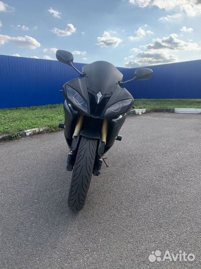 Yamaha R6