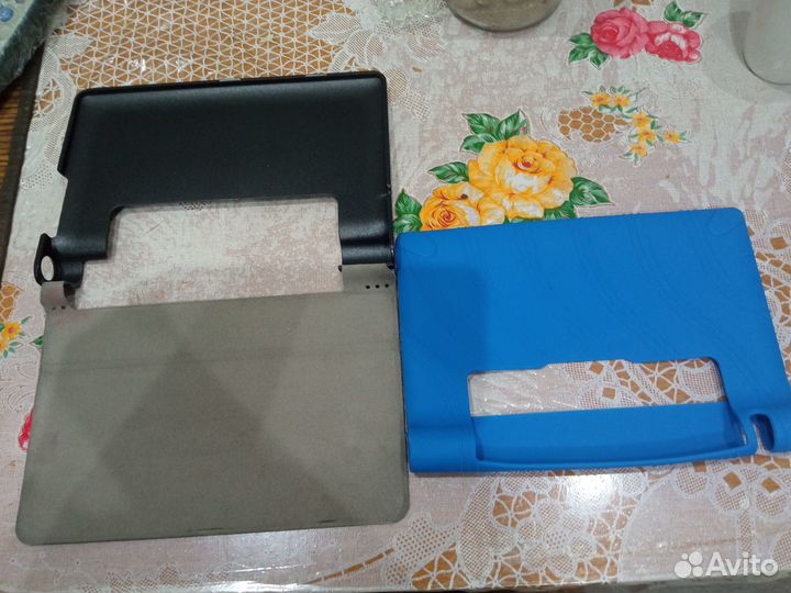 Чехлы для планшетов Lenovo