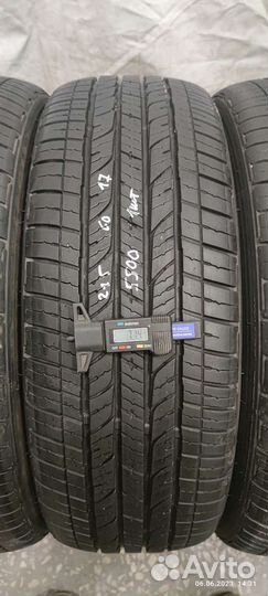 Bridgestone Dueler H/T 843 215/60 R17 96H