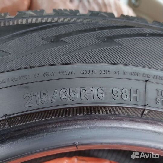 Toyo Observe Garit G6 215/65 R16