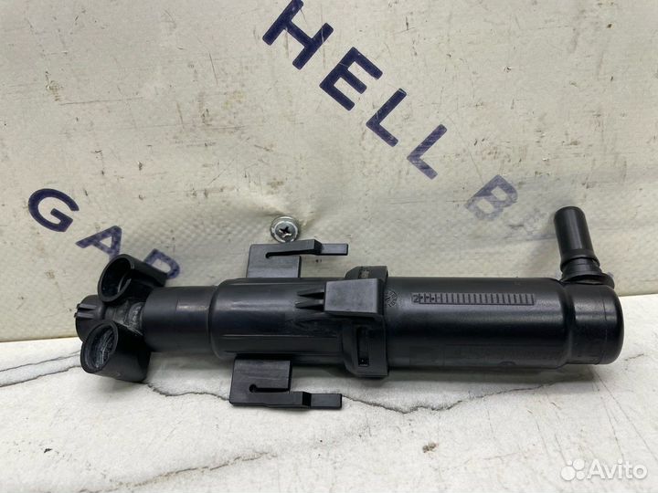 Форсунка омывателя фары правая Bmw F07 F10 F11