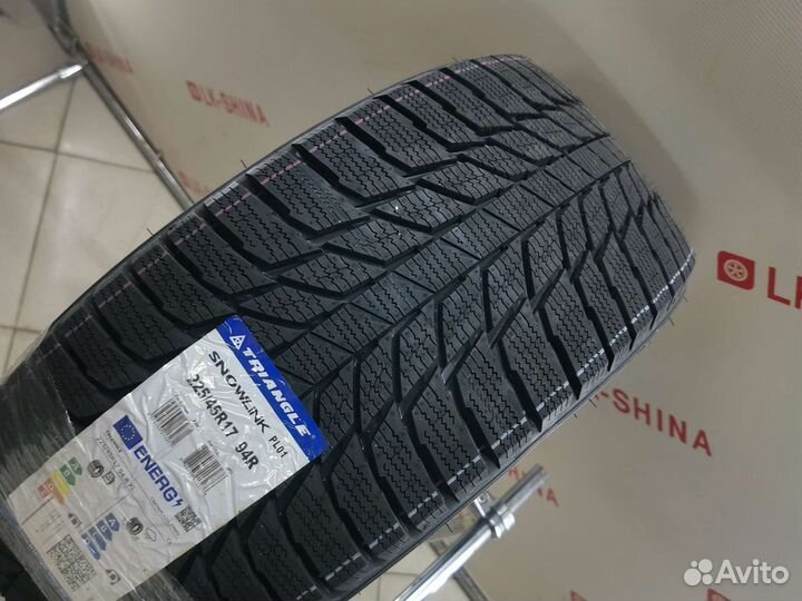Triangle PL01 225/45 R17 94R