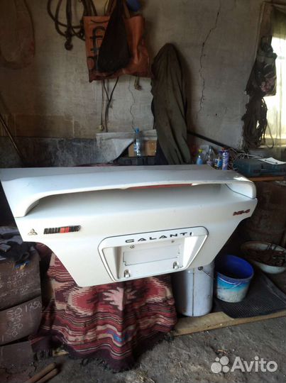 Сполер на Митсубиси Галант