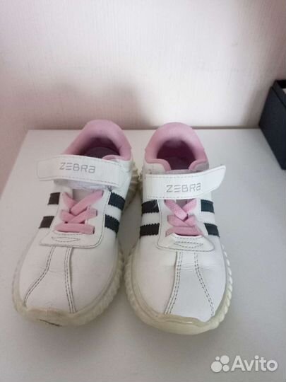 Кроссовки для девочки zebra