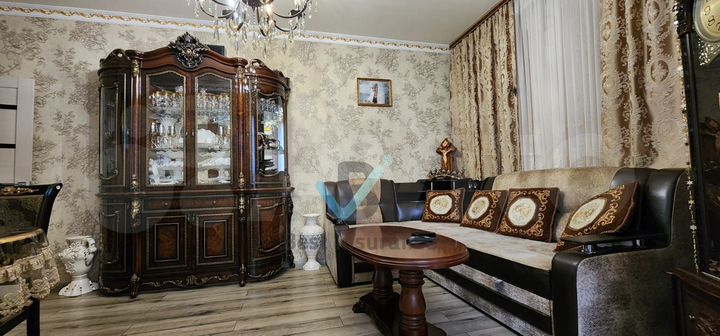 3-к. квартира, 90 м², 8/17 эт.