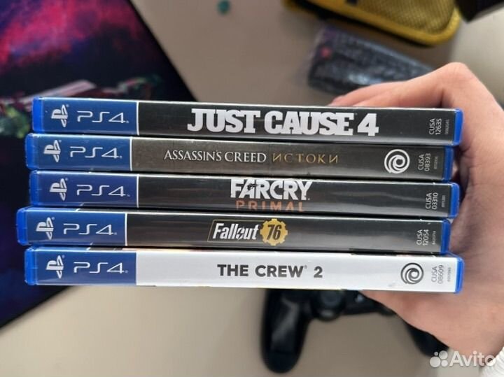 Sony PS4 pro 1tb + шлем psVR