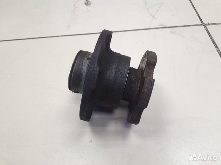 Ступица задняя левая Volkswagen Polo