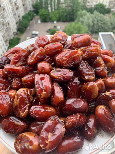 Финики AL Вarakah Халас