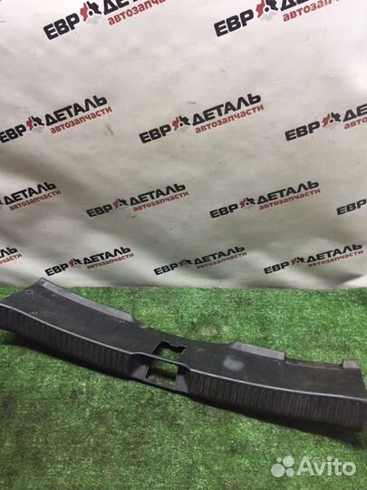 Обшивка багажника задняя Mazda Cx-7 кроссовер 2.3