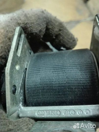 Ремень безопасности задний задний Skoda Octavia