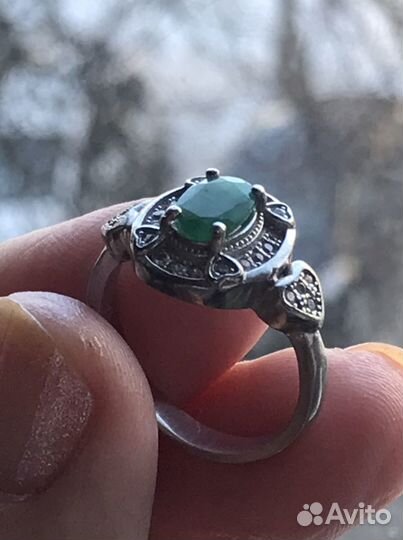 Серебряное кольцо с изумрудом 925 probe