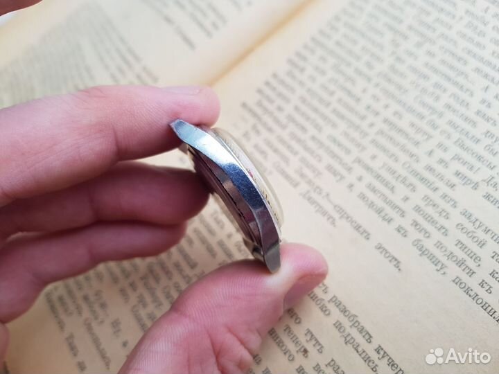 Часы полёт сигнал, сверчок, с будильником