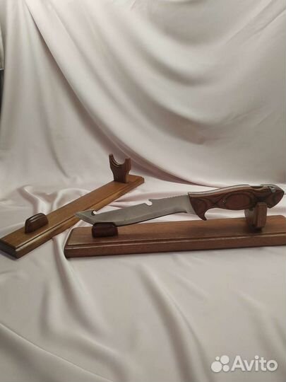 Подставка для охотничьего ножика