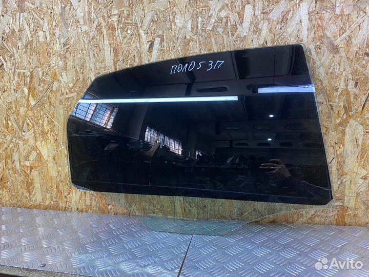 Стекло двери заднее правое Volkswagen Polo седан