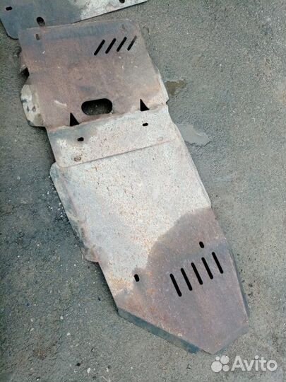 Защита днища кузова Nissan Murano Z51