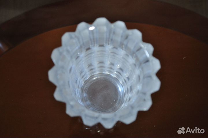 Ваза хрустальная