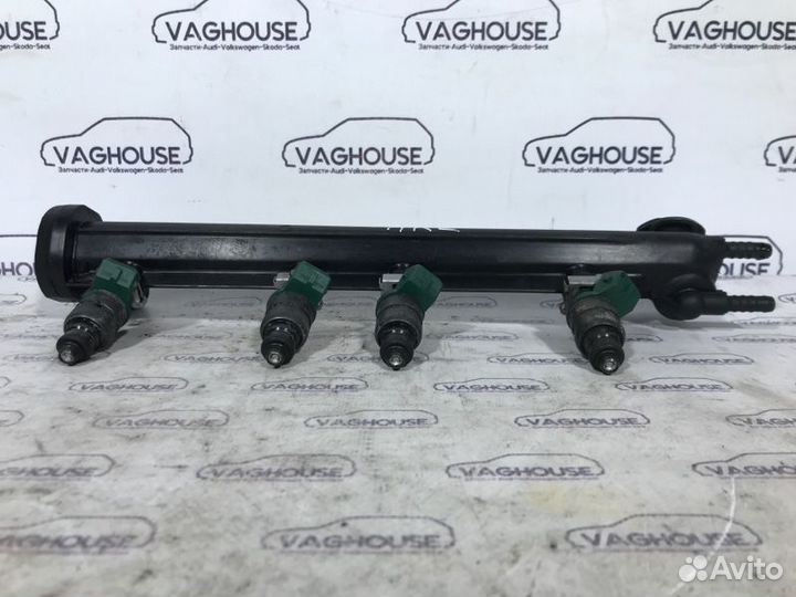 Рампа топливная Volkswagen Golf 4 1.6 AKL 2000