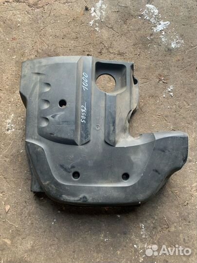 Декоративная крышка двигателя LADA (Ваз) 2123 Нива
