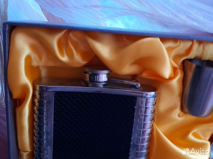 Фляга и стопки новый набор