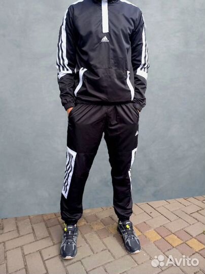 Спортивные костюмы Adidas