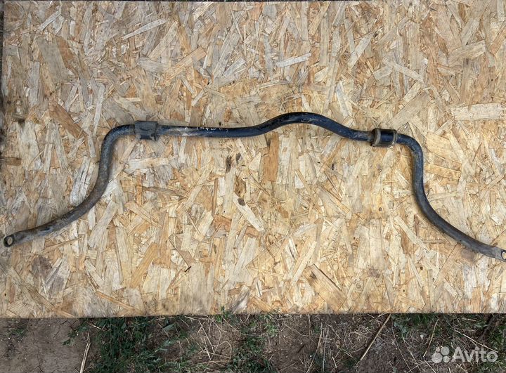 Передний стабилизатор Renault Symbol