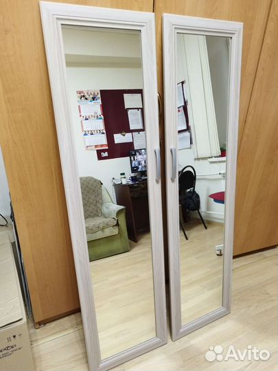 Дверь с зеркалом