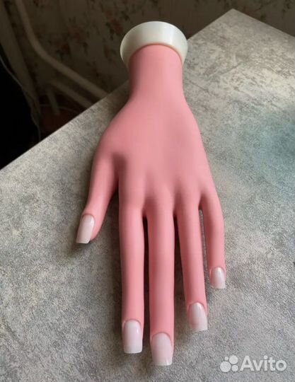 Тренировочная рука для маникюра