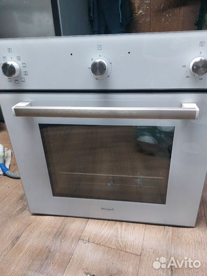 Духовой шкаф