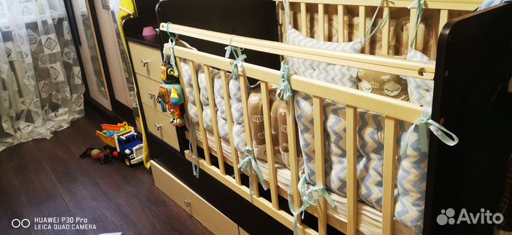 Детская кроватка трансформер с маятником