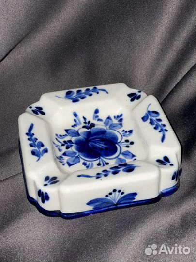 Пепельница гжель