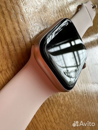 Apple watch series 4 44mm S/M